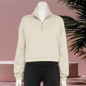 NWT 2X Crop Sweatshirt w Kangaroo Pocket & Small Zipper Pocket on Sleeve